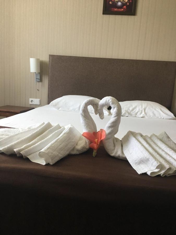 Hotel 7Ya Krasnosilske Eksteriør billede
